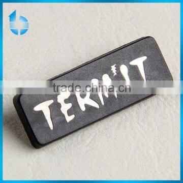 Embossed PVC rubber with 3D metal logo labels for clothing jeans shoes bags