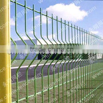 cheap welded wire mesh fence/low cost wire mesh fence