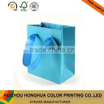 Manufacturer custom luxury paper shopping gift bags with handles