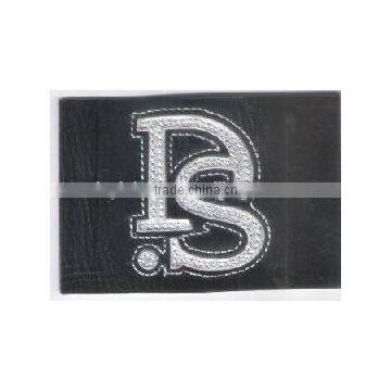 customized embroidery geunine leather labels