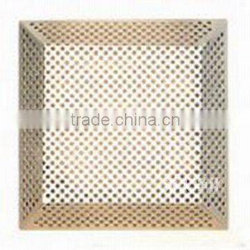 Hole type diffusion plate