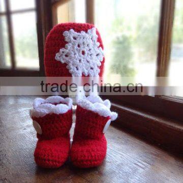 Wholesale christmas clothing knitting wool Baby hat bright red trimmed in white shoes baby knitting clothes