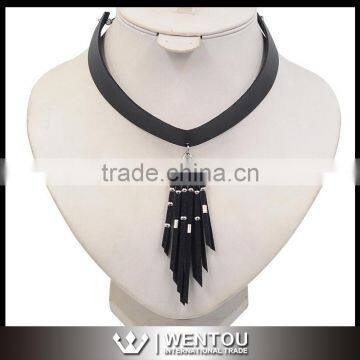 New Design Short Leather Tassel Clavicle Chain Necklace