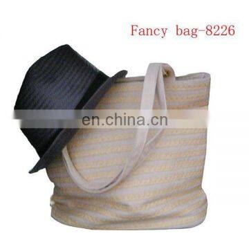 Girls beautiful fashion straw beach bag
