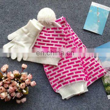 Custom Printed 100% Acrylic Skiing Beanie Scarf Gloves Set for Winter photo-2