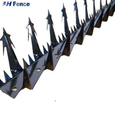 Высококачественные антивзлетные лезвистые колючки для стен. Три разновидности колючей проволоки для целей безопасности