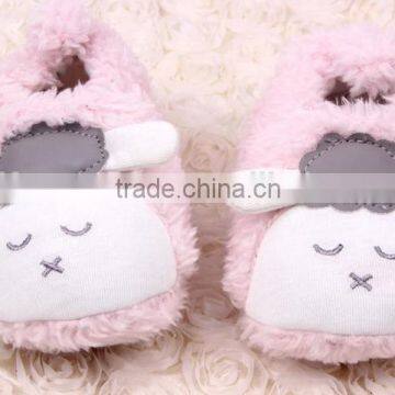 2015 Autumn and Winter Baby Shoes the New Style of Coral Velvet Lamb Does Not Fall Shoes Baby Toddler Shoes