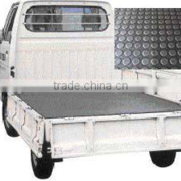 Rubber bed truck mat