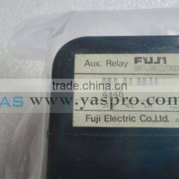 SRCA50-3F-X Fuji ELECTRIC AUXULIARY RELAY 100/110V 50/60HZ