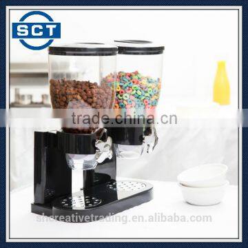 Dry Food Dispenser Container