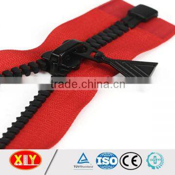 Fashion Ykk Color Red Tape Black Teeth Plastic Zipper photo-3