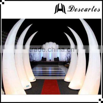 Best selling 4m height inflatable towers and pillars/wedding decorative LED cone for sale