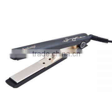 Multi-color hair straightener