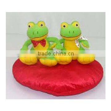 Fashion design lovely frog plush toy