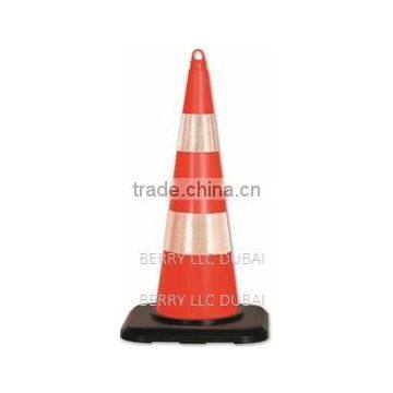 TRAFFIC CONE WITH RUBBER BLACK BASE
