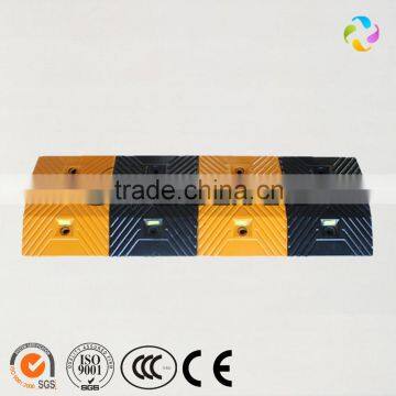 flexible reflective rubber speed hump with color strips