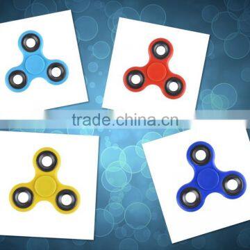 Newest Cheap Mini EDC Tri-Spinner Hand Spinner Toy