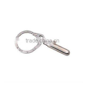 SHACKLE STYLE OIL FILTER WRENCH