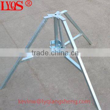 Scaffolding prop tripod for construction