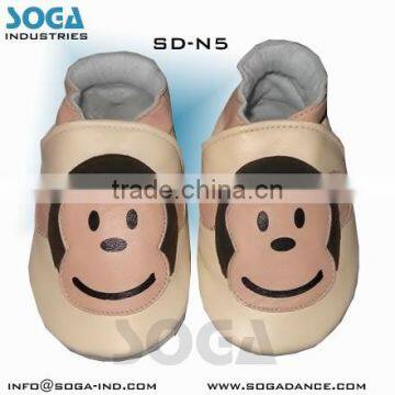 Soft sole leather baby shoes