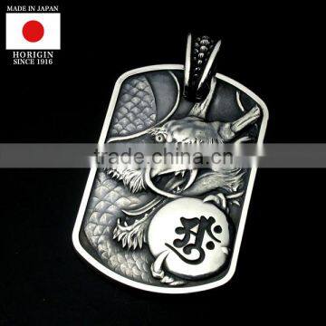 Japanese engraved silver pendant for fashion accessories distributors