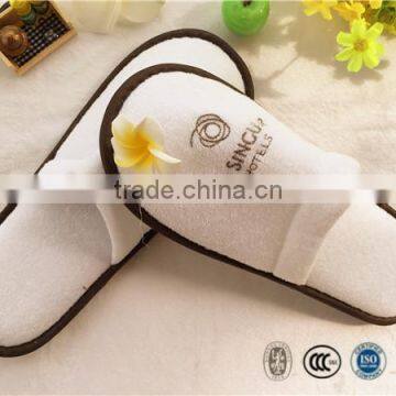 Senior hotel customized cotton towelling slipper with cloth piping bathroom slippers