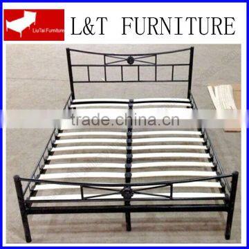 2016 high quality new black metal bed