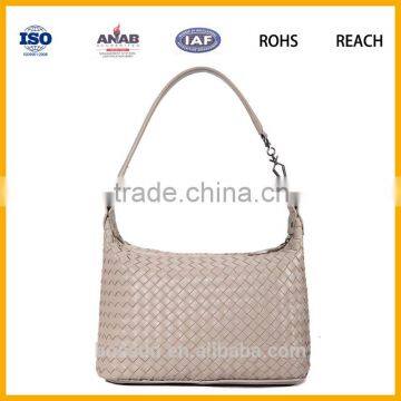 FASHION HANDICRAFT RATTAN HANDLE SEAGRASS HANDBAG