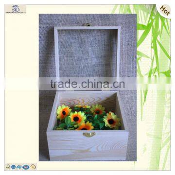 Wholesale Square Glass Lid Wooden Flower Rose Box