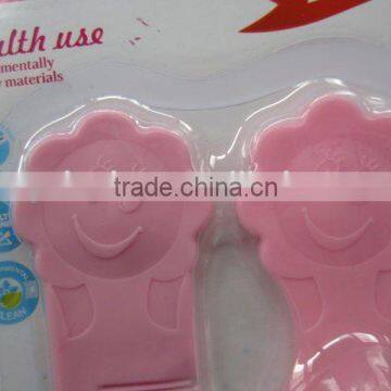 Plum Blossom Shaped Comb With Brush for Children/plastic Hair Brush photo-4