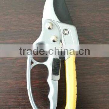 pruning shear