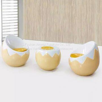 Modern living room eggshell fiberglass egg chair with egg table