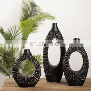 Custom furnishings black retro design desktop decoration resin flower vase for hotel home