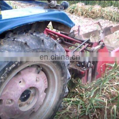 China Leading Technology Mini Peanut Harvester/onion and Garlic Harvester Equipment photo-4