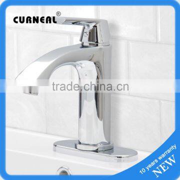 No.M5002 Cheap Desk Mounted Bathroom UPC Faucet