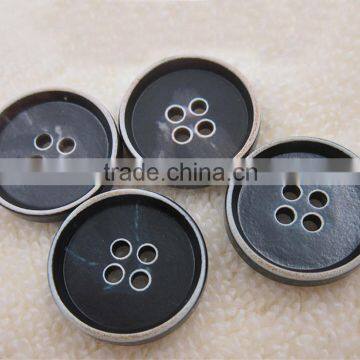 Sedex Audited Factory 2 Pillar Burnt Rim 4 Holes Urea Button, Urea Button photo-4