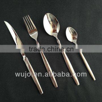 Delicate stainless steel cutlery set