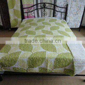 Modern green leaf printed quilt/bedspread