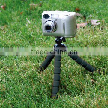 Flexible mini tripod in stock for fast delivery with flexible legs