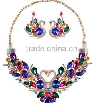 HY fashion jewelry Best-selling shiny color crystal handmade fancy heavy necklace set