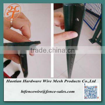 metal fence posts