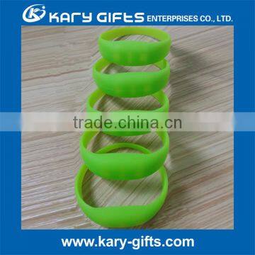 Concert Use Flashing Led Silicon Wristbands Bracelets photo-3