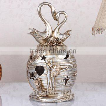Resin Romantic Swan Figurines Gifts for Newly Married Couple photo-2