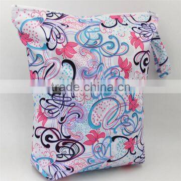 Printed Diaper WetBags, Waterproof & Light in Weight, Diaper Bag With Two Pockets photo-2