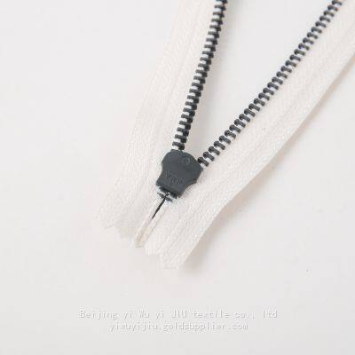 Genuine YKK Metal Zipper Suitable for Garment Pocket Bags photo-2