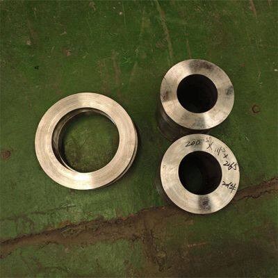 Eco-friendly stainless steel forging materials applied in renewable energy systems and turbines.