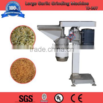 Fruits and vegetable pulper machine