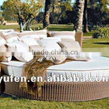 UV-resistant rattan garden & living room sofa bed wholesale