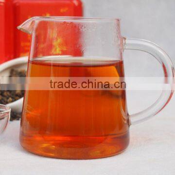 Organic Chinese red tea black tea pear dragon pearl tea yunnan gongfu tea buds