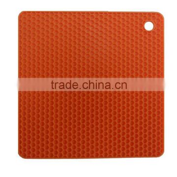 Honeycomb shaped silicone pad holder